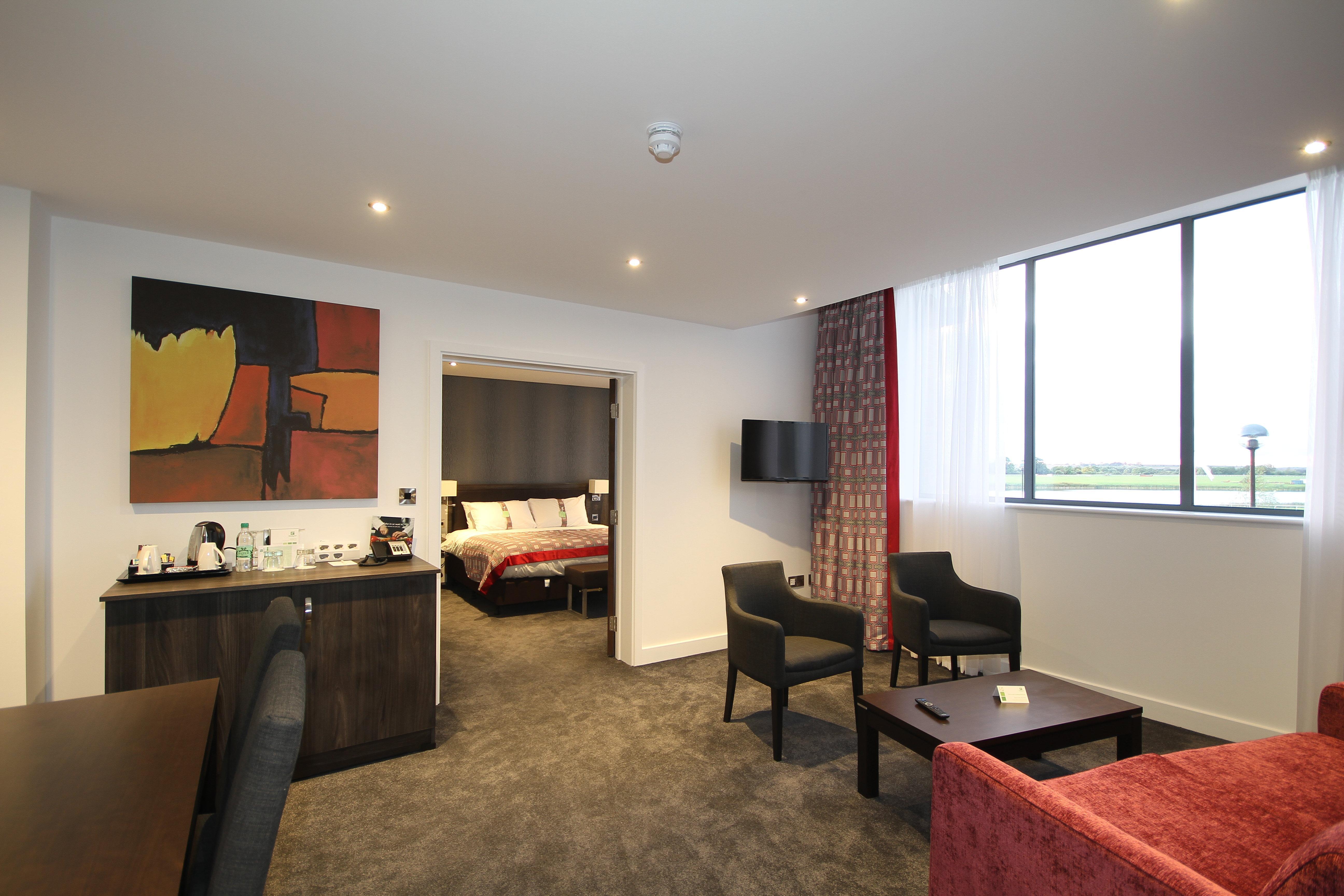 Holiday Inn Huntingdon Racecourse By Ihg Zewnętrze zdjęcie