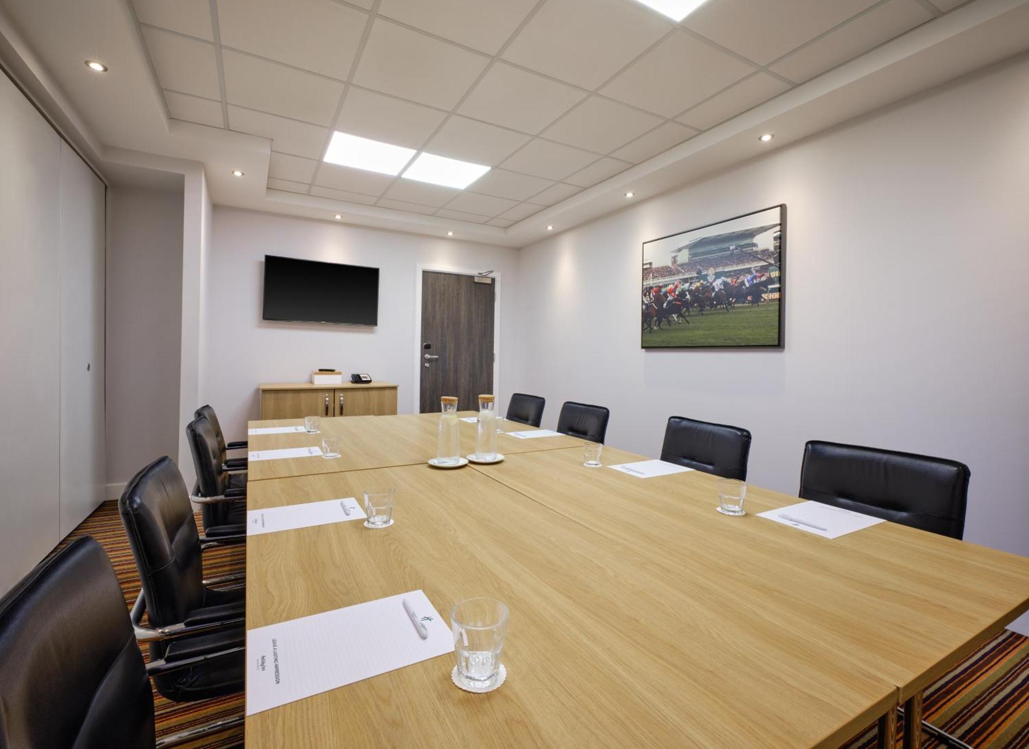 Holiday Inn Huntingdon Racecourse By Ihg Zewnętrze zdjęcie