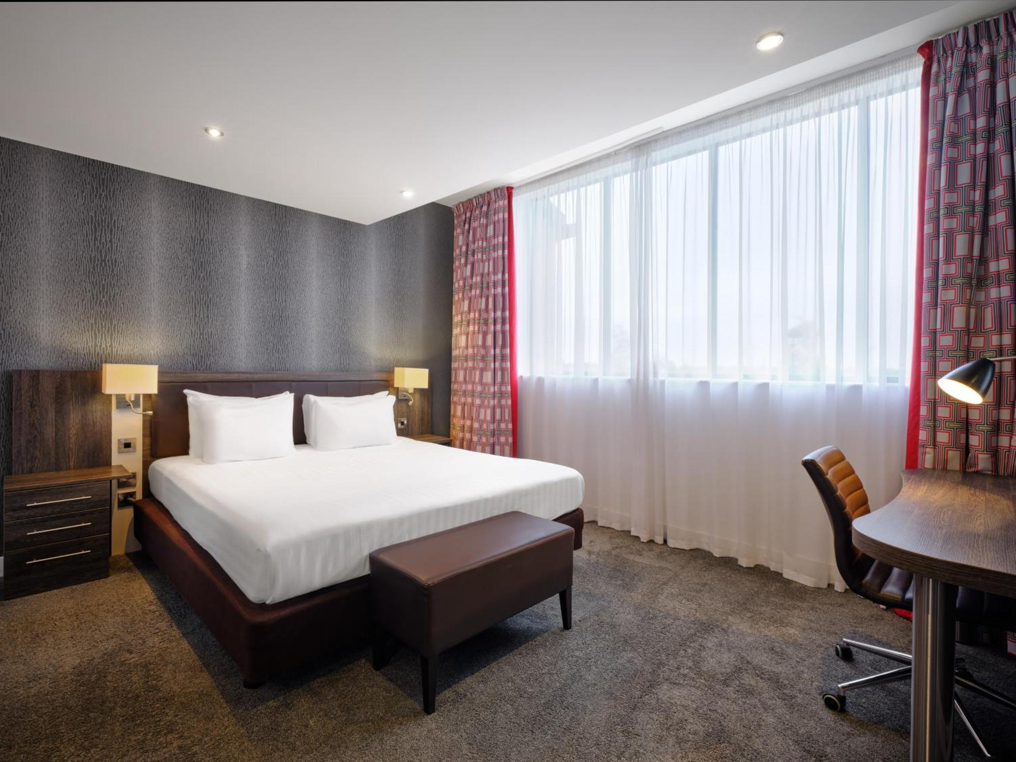 Holiday Inn Huntingdon Racecourse By Ihg Zewnętrze zdjęcie