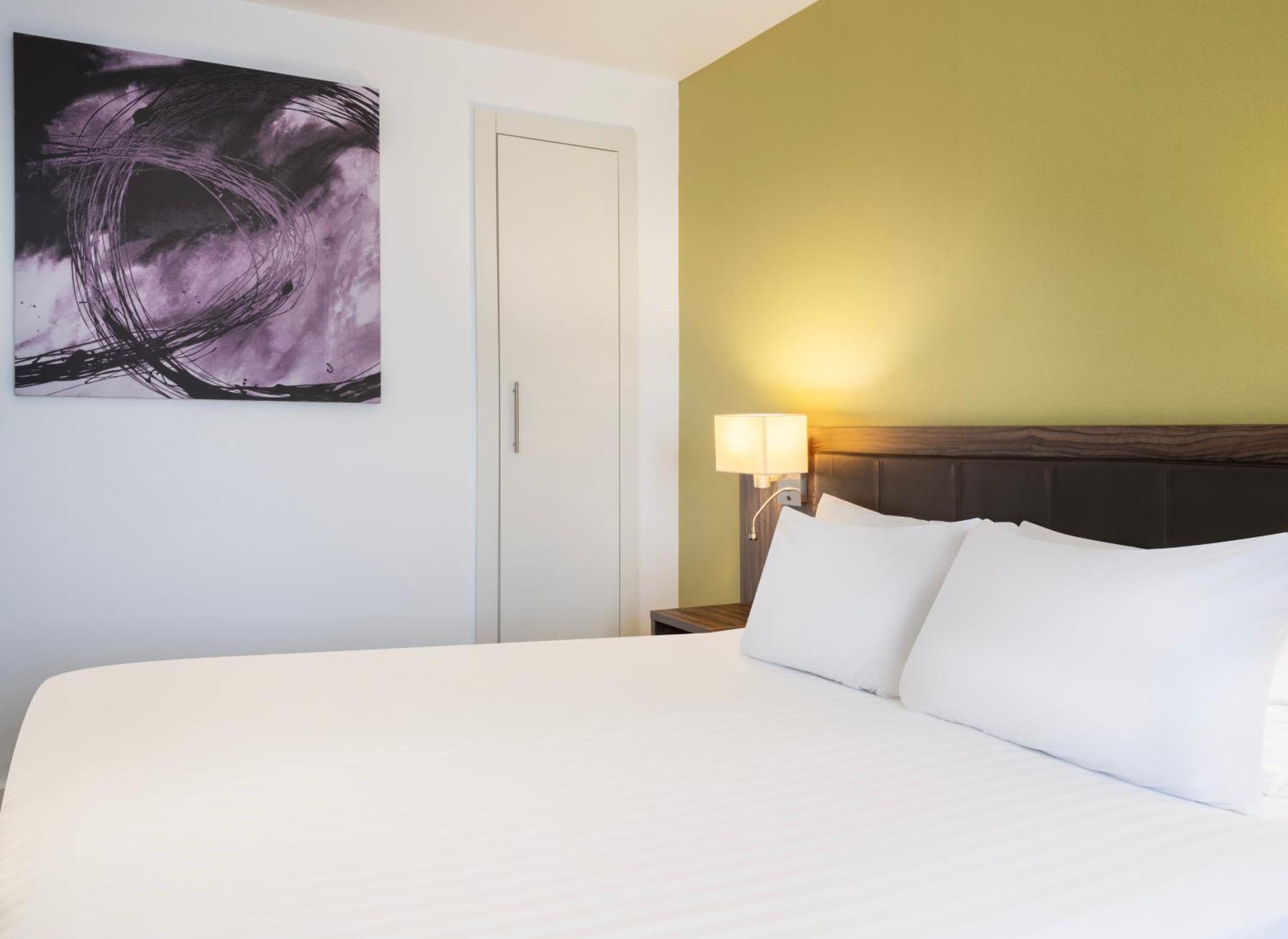 Holiday Inn Huntingdon Racecourse By Ihg Zewnętrze zdjęcie