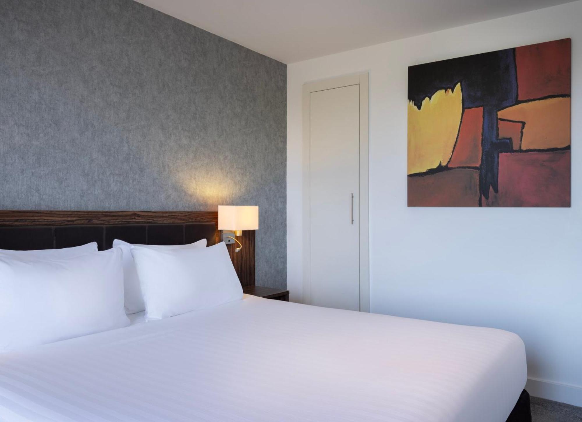Holiday Inn Huntingdon Racecourse By Ihg Zewnętrze zdjęcie